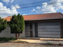 Bem localizado - 03 quartos sendo 01 suíte