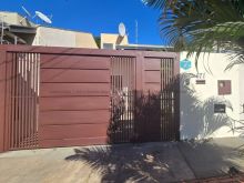 Casa 2 quartos - oportunidade