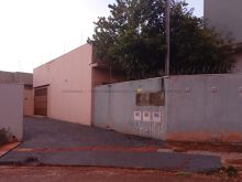 Casa com 3 quartos sendo 1 suíte