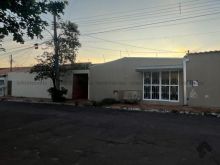 Casa comercial com espaço para restaurante