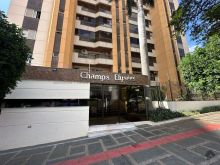 Champs Élysées - apartamento reformado