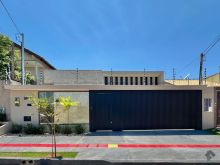 Casa moderna a poucos passos da av. Hiroshima