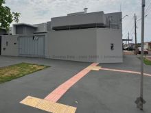 Casa com 2 Quartos sendo 1 suite e gourmet