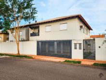 Apartamento mobiliado - 5 minutos do centro