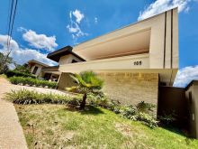 Maravilhosa casa térrea com altíssimo padrão de acabamento