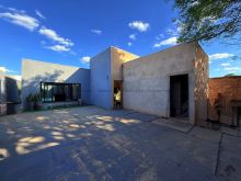 Com piscina aquecida - 03 quartos - suíte - bairro Caiçara