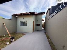 Excelente acabamento - 2 quartos sendo 1 suíte