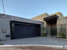 Lindo sobrado no Água Limpa Park