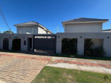 Sobrado 2 quartos em condomínio - Jardim Montevidéu