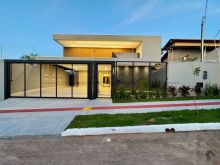 Casa moderna e sofisticada com piscina