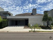 Casa térrea com 3 suítes - Damha II