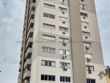 Um por andar - totalmente reformado - Edifício Centenário