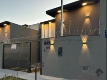 Casa rica em detalhes - suíte e 2 quartos