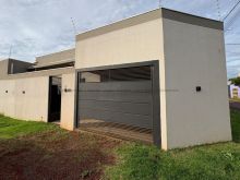 Linda casa de esquina no bairro Altos da Figueira