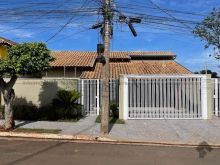 Casa térrea no Chácara Cachoeira