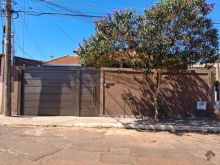 Casa térrea próximo ao Colégio Militar