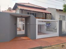 Casa térrea com 3 suítes e piscina no Giocondo Orsi