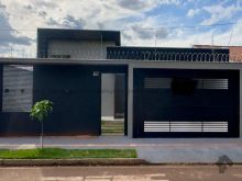 Casa térrea no Jardim Leblon