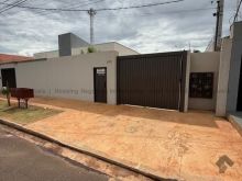 Casa em condomínio com 2 quartos no Rita Vieira