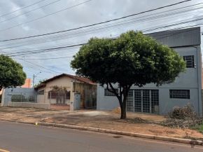 Casa Comercial