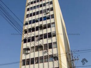 Sala / Salão / Loja em Centro