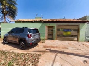 Casa-Térrea em Nova Campo Grande