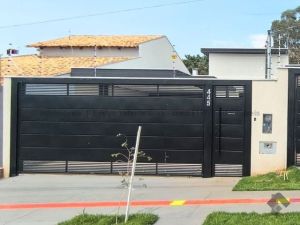 Casa-Térrea em Jardim Seminário