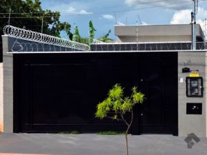 Casa-Térrea em Taquarussú