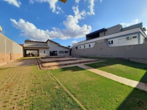 Casa-Térrea em Jardim Bela Vista