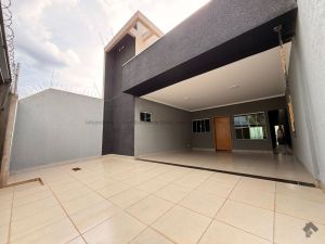 Casa-Térrea em Vila Vilas Boas