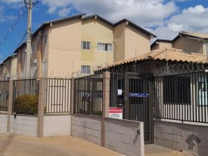 Apartamento em Parque Rita Vieira