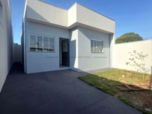 Casa-Térrea em Jardim Presidente