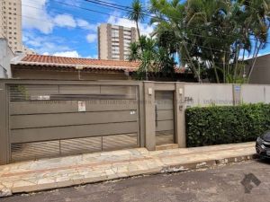 Sobrado em Jardim dos Estados