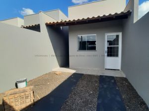 Casa-Térrea em Coophavila II