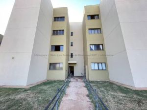 Apartamento em Aero Rancho
