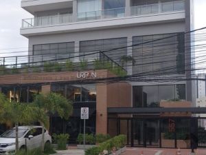 Apartamento em Caminho das Árvores