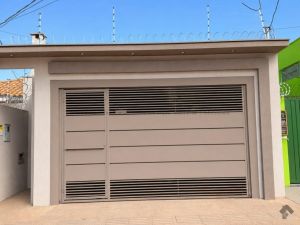 Casa-Térrea em Jardim Nashiville