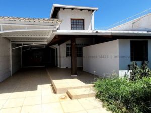 Sobrado em Monte Carlo