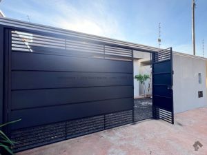 Casa-Térrea em Jardim Monumento