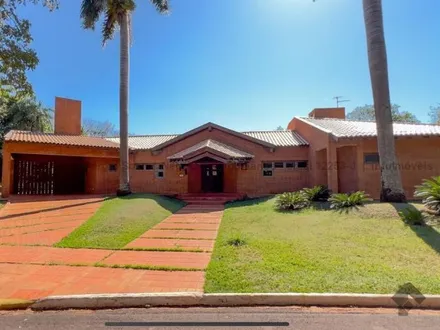 Casa-Térrea-Condomínio em Jardim das Paineiras