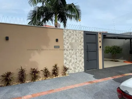 Casa-Térrea em Carandá