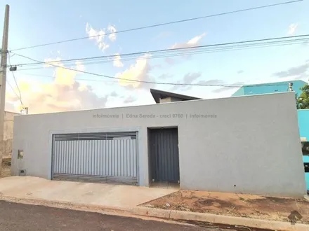 Casa-Térrea em Vila Vilas Boas