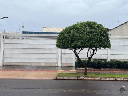 Casa-Térrea em Vila Vilas Boas