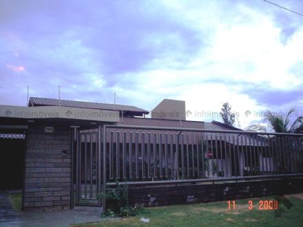 Casa-Térrea em Vila Planalto