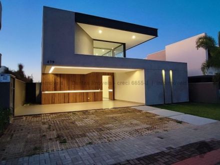 Casa-Térrea-Condomínio em Residencial Alphaville