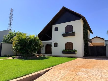 Sobrado em Centro