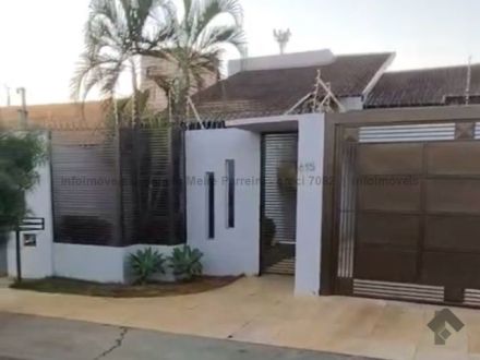 Casa-Térrea em Rita Vieira