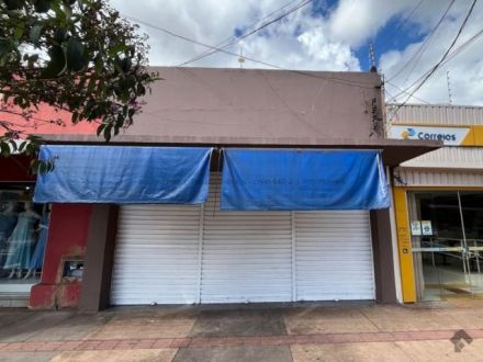 Sala / Salão / Loja em Centro