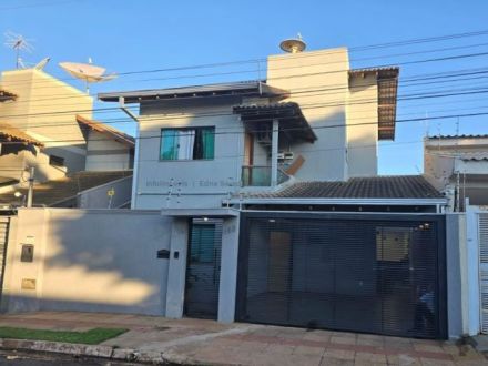 Sobrado em Vila Planalto