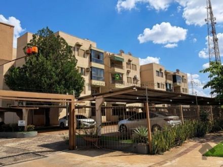 Apartamento em Jardim Tropical